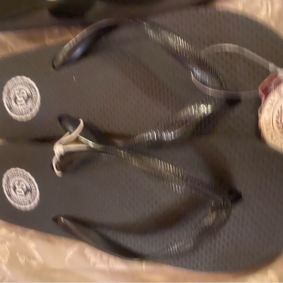 Two pairs of black sandals in size 5. Guess and SO. - Picture 8 of 8
